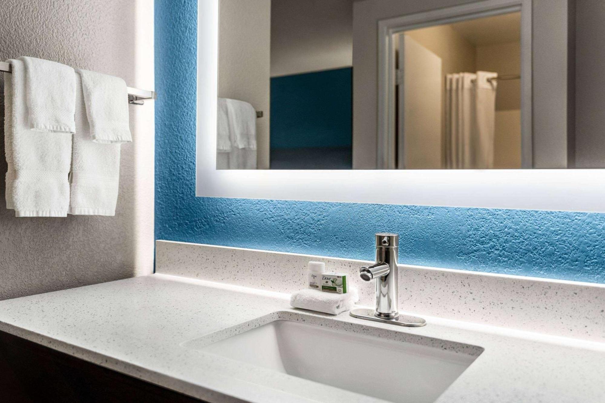 La Quinta By Wyndham Chicago Tinley Park Hotel Bagian luar foto
