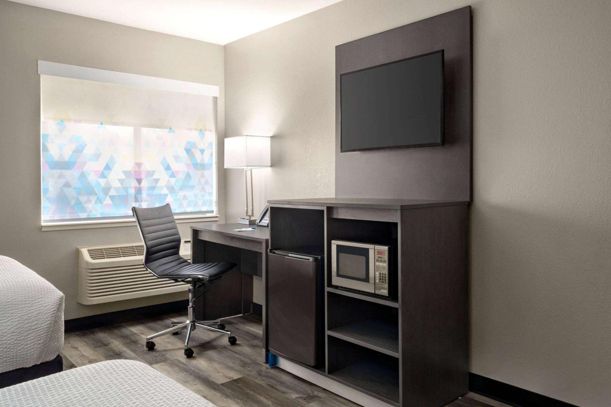 La Quinta By Wyndham Chicago Tinley Park Hotel Bagian luar foto